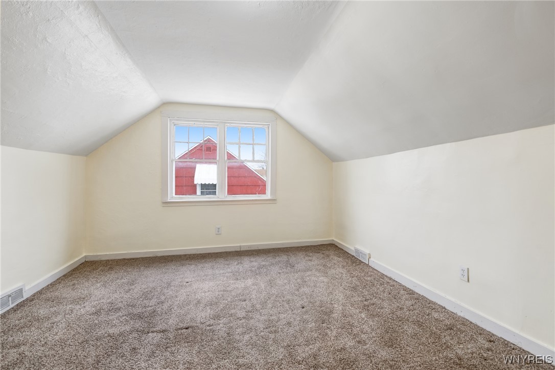 321 Eggert Road, Cheektowaga, New York image 37