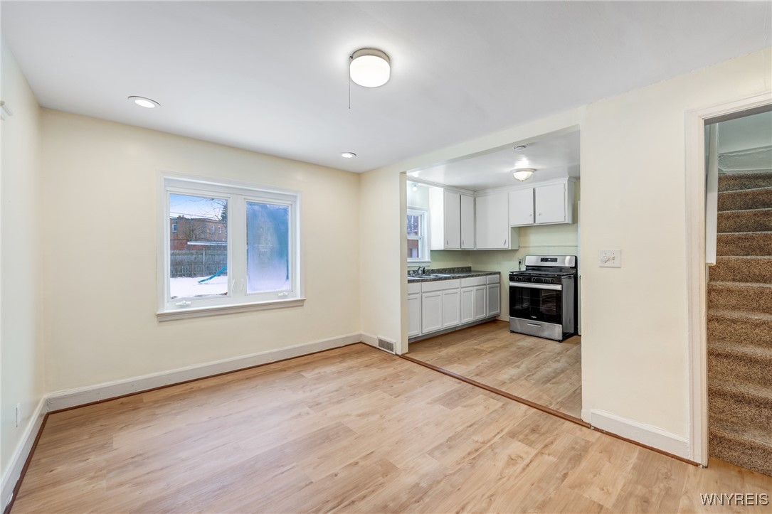 321 Eggert Road, Cheektowaga, New York image 18