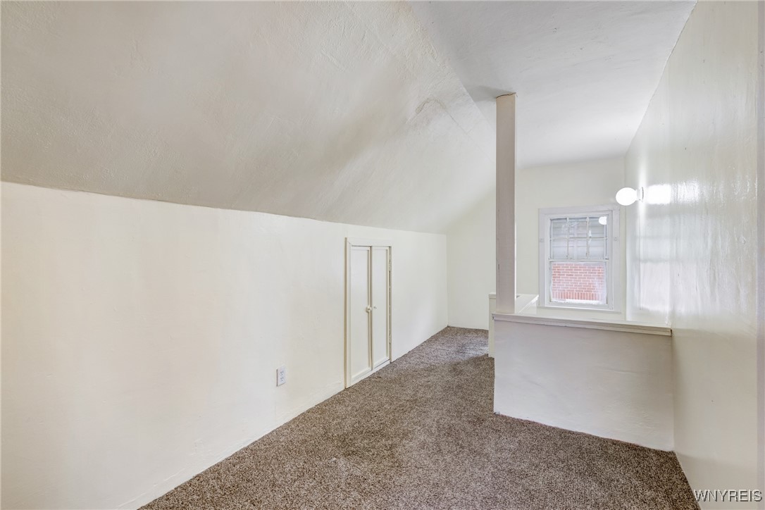 321 Eggert Road, Cheektowaga, New York image 34