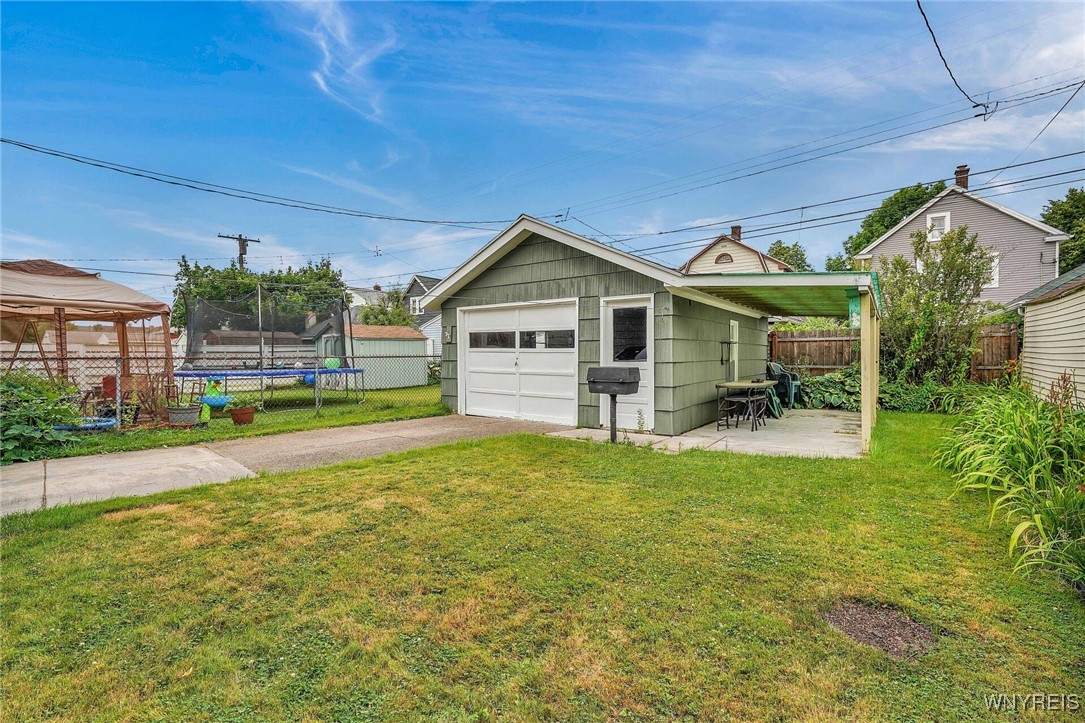 240 Parkwood Avenue