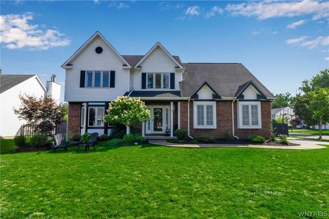 Photo of 1 San Pablo Court, Amherst, NY 14051 (MLS # B1668025)