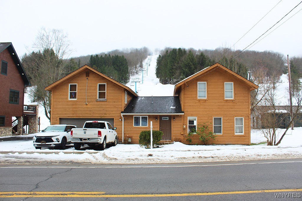 60 W Washington Street, Ellicottville, New York image 1