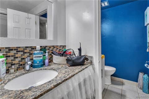 Tiny photo for 5 Cambridge SQ #G, Amherst, NY 14221 (MLS # B1694556)