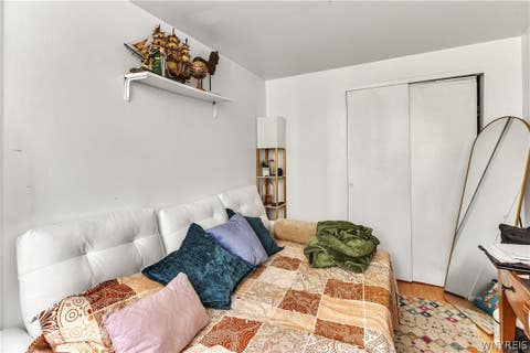 Tiny photo for 5 Cambridge SQ #G, Amherst, NY 14221 (MLS # B1694556)