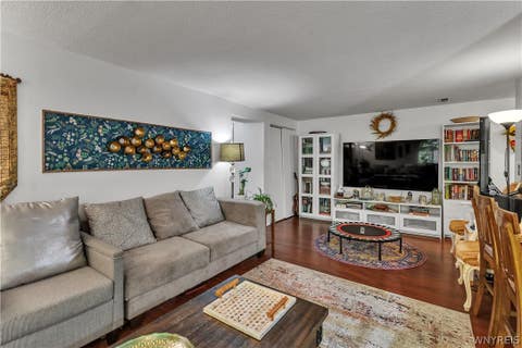 Tiny photo for 5 Cambridge SQ #G, Amherst, NY 14221 (MLS # B1694556)