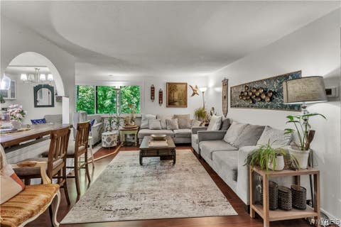 Tiny photo for 5 Cambridge SQ #G, Amherst, NY 14221 (MLS # B1694556)