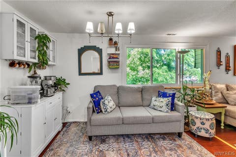 Tiny photo for 5 Cambridge SQ #G, Amherst, NY 14221 (MLS # B1694556)