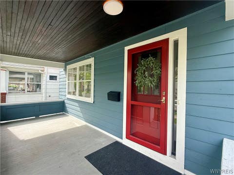 Tiny photo for 75 W Hazeltine Avenue, Tonawanda, NY 14217 (MLS # B1709269)