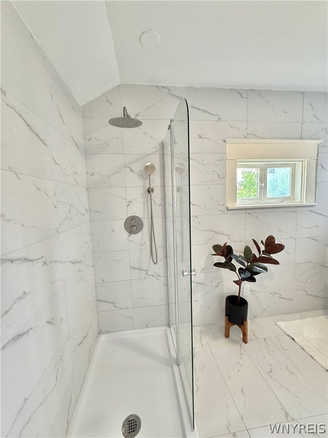 Tiny photo for 75 W Hazeltine Avenue, Tonawanda, NY 14217 (MLS # B1709269)