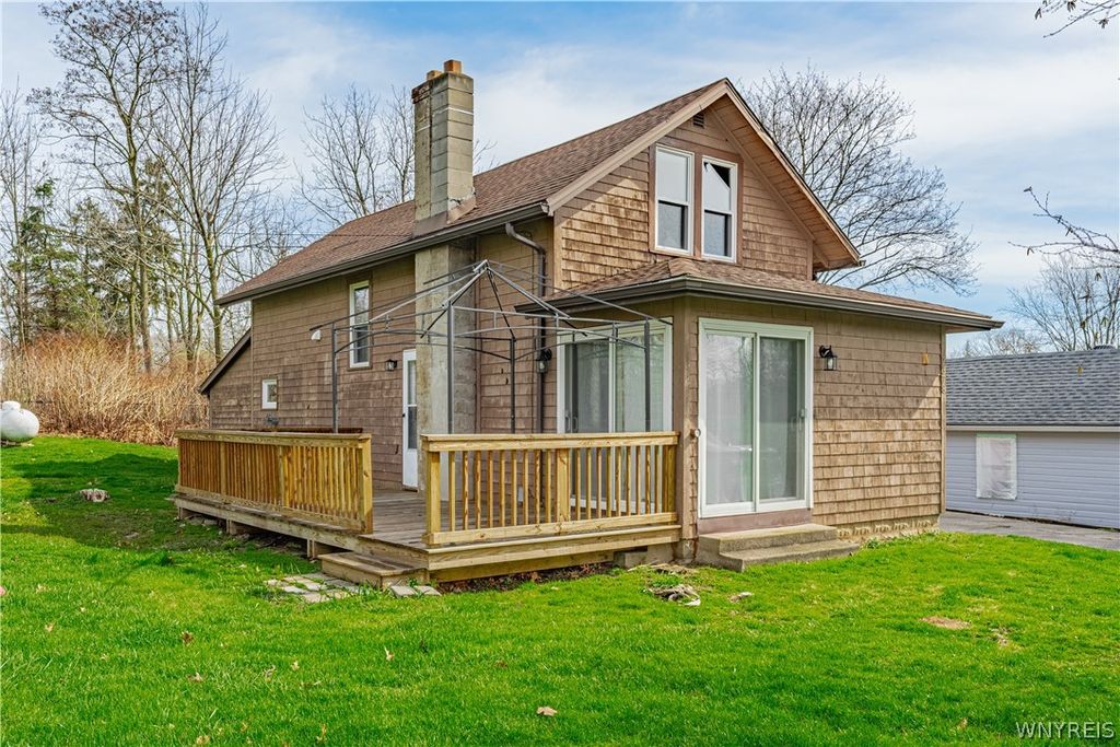 Photo of 2378 Riverview Drive, Wilson, NY 14172 (MLS # B1674518)