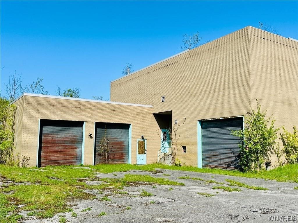 Photo of 166 S Main Street, Batavia City, NY 14020 (MLS # B1683953)