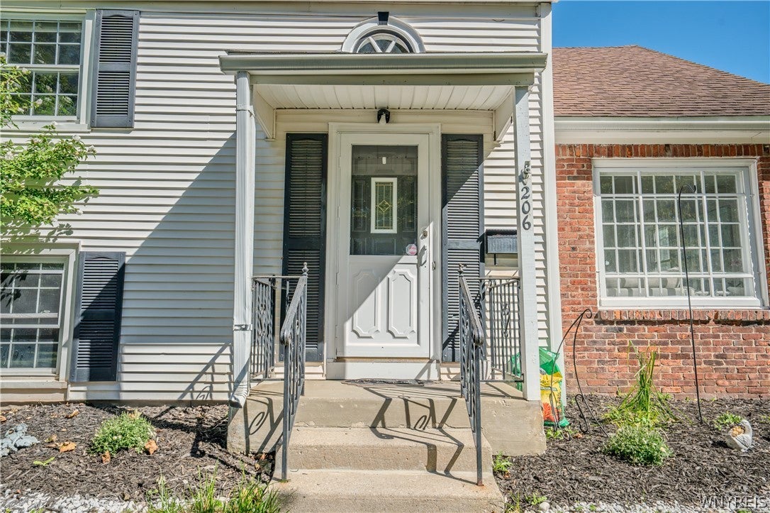 206 Lehn Springs Drive