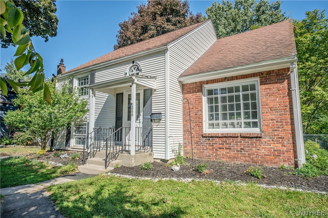 206 Lehn Springs Drive