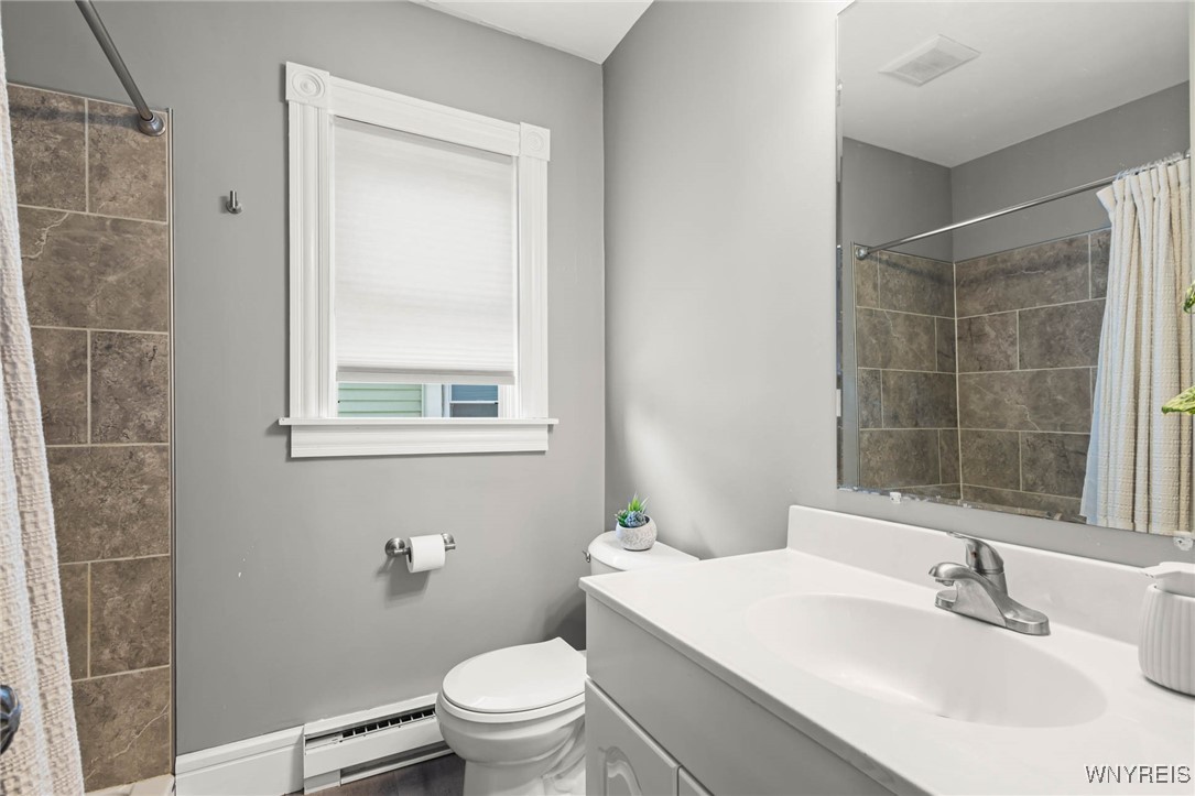 Batavia City, New York 14020, United States, 3 Bedrooms Bedrooms, ,2 BathroomsBathrooms,Residential,Active,166374