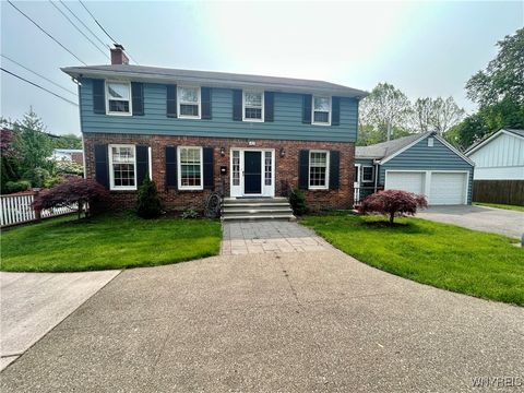 Photo of 42 Oakland Pl, Buffalo, NY 14222 (MLS # B1611932)