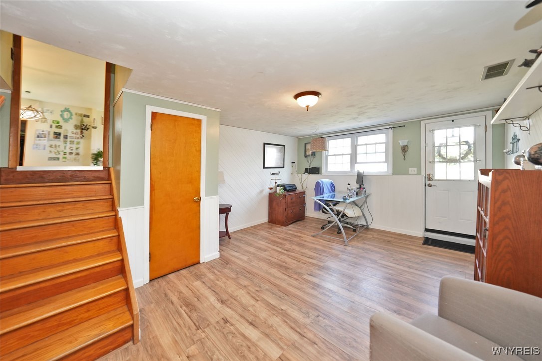 659 Quaker Road, Aurora, New York image 4