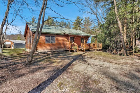 Photo for 1775 Birch Crescent