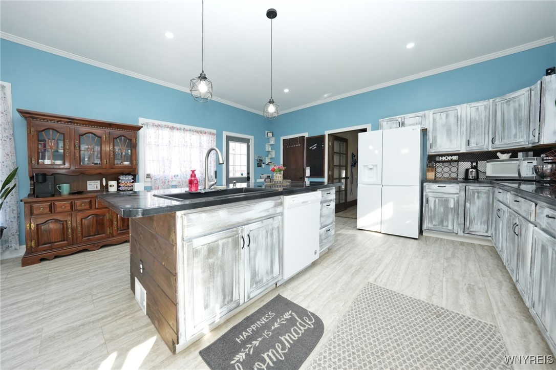 2826 E Church Street, Eden, New York image 10