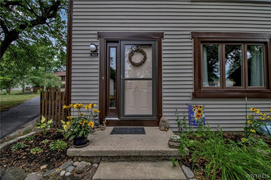 1301 Charlesgate Circle