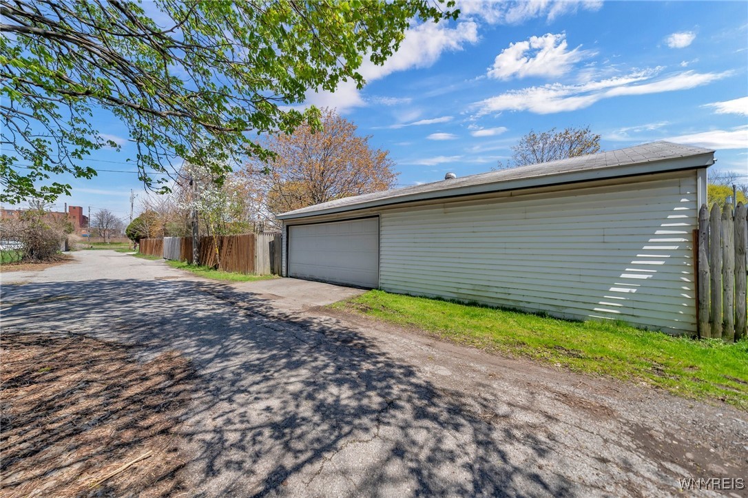 160 Selkirk Street, Buffalo, New York image 45