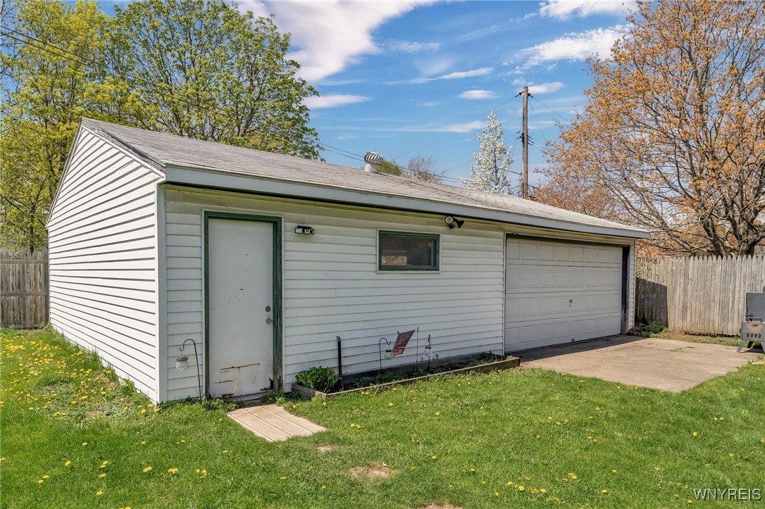 160 Selkirk Street, Buffalo, New York image 44