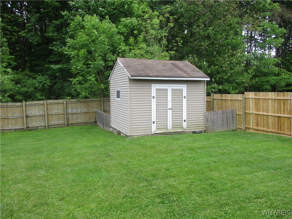 1621 Schoellkopf Road, Hamburg, New York image 43