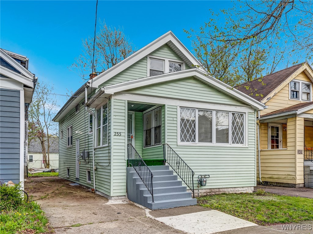 233 Stevens Avenue