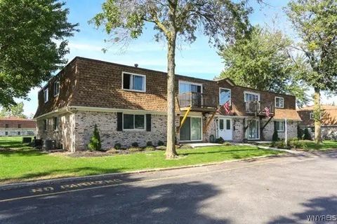 Photo of 4303 Chestnut Ridge Rd, Amherst, NY 14228 (MLS # B1651203)