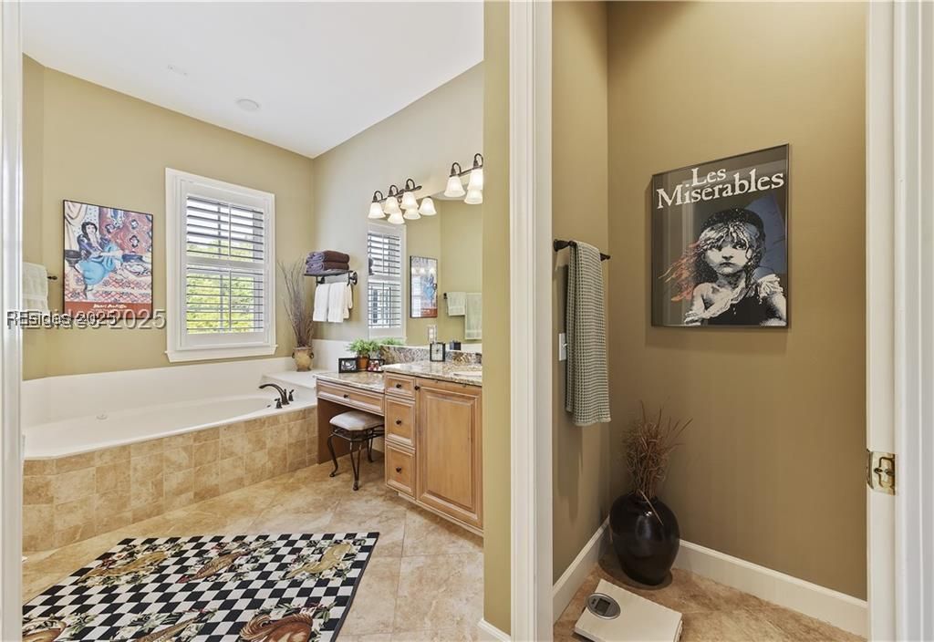 Hilton Head Island, South Carolina 29926, United States, 4 Bedrooms Bedrooms, ,4 BathroomsBathrooms,Residential,Active,117986