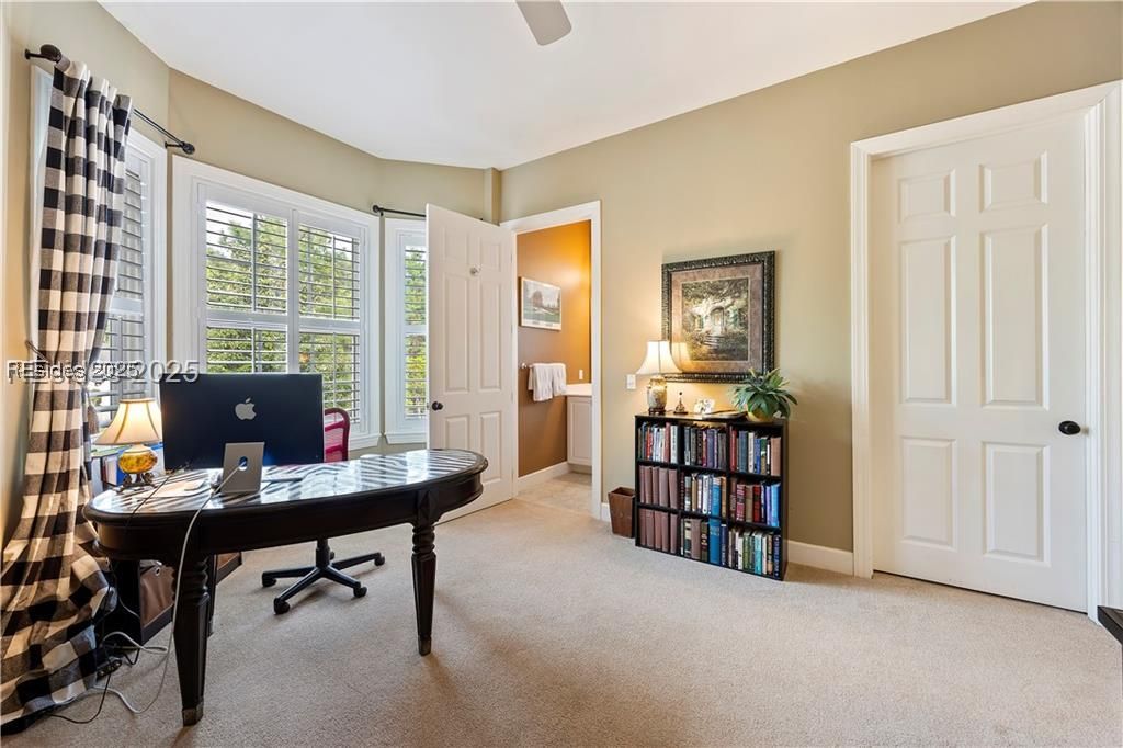 Hilton Head Island, South Carolina 29926, United States, 4 Bedrooms Bedrooms, ,4 BathroomsBathrooms,Residential,Active,117986