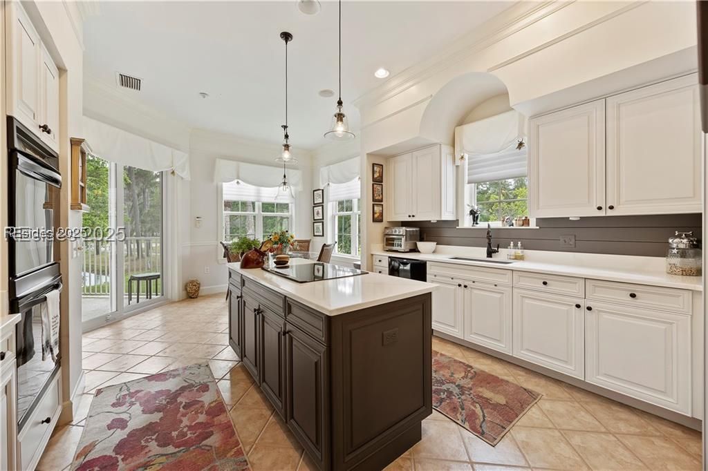 Hilton Head Island, South Carolina 29926, United States, 4 Bedrooms Bedrooms, ,4 BathroomsBathrooms,Residential,Active,117986