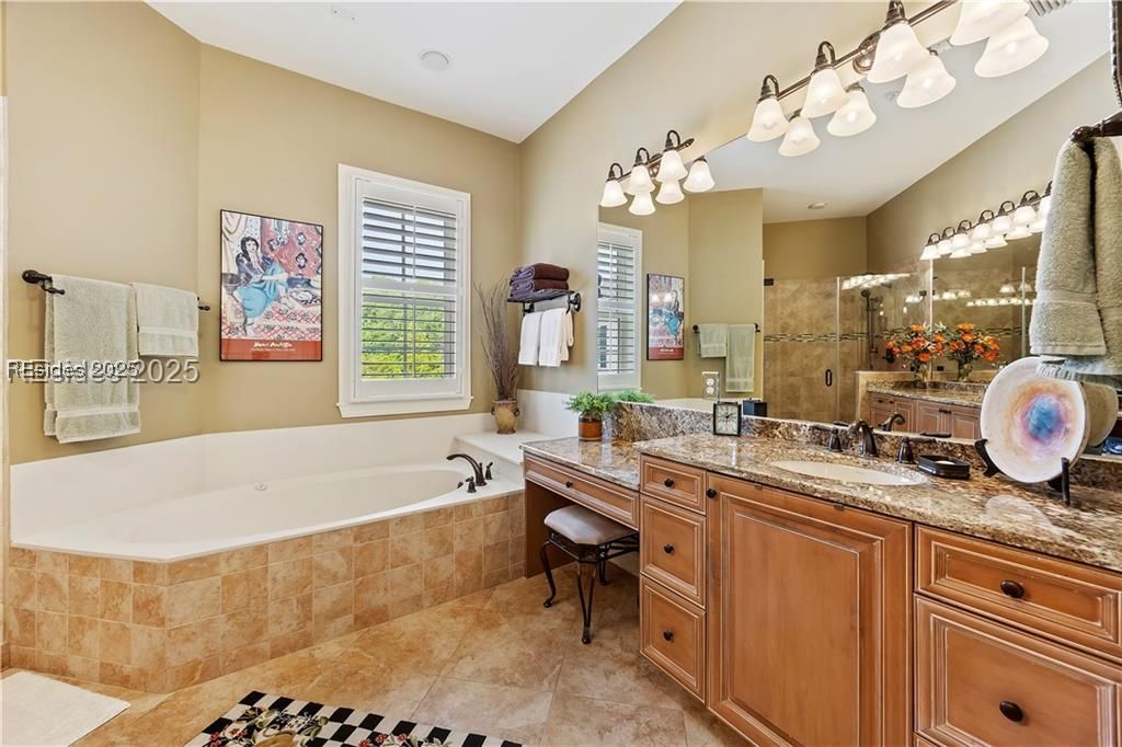 Hilton Head Island, South Carolina 29926, United States, 4 Bedrooms Bedrooms, ,4 BathroomsBathrooms,Residential,Active,117986