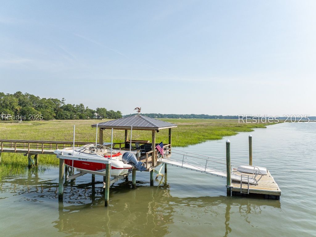 Beaufort, South Carolina 29907, United States, 4 Bedrooms Bedrooms, ,6 BathroomsBathrooms,Residential,Active,220695