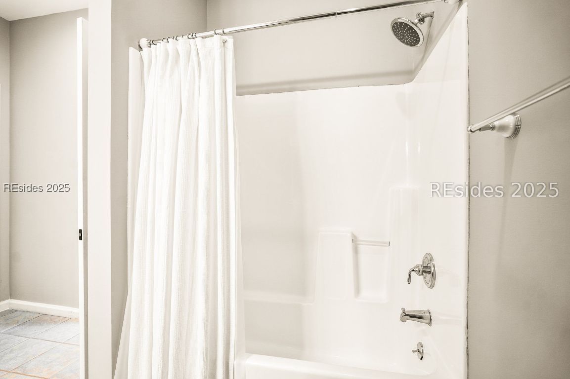 Beaufort, South Carolina 29907, United States, 4 Bedrooms Bedrooms, ,6 BathroomsBathrooms,Residential,Active,220695