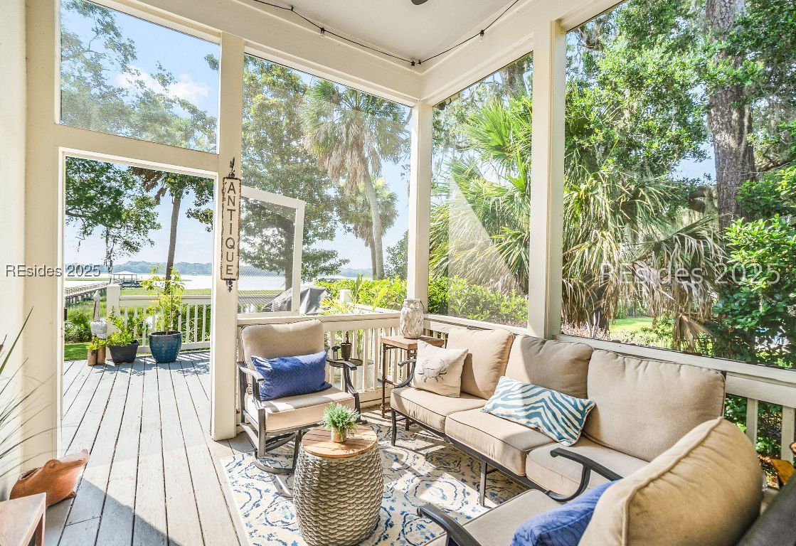 Beaufort, South Carolina 29907, United States, 4 Bedrooms Bedrooms, ,6 BathroomsBathrooms,Residential,Active,220695