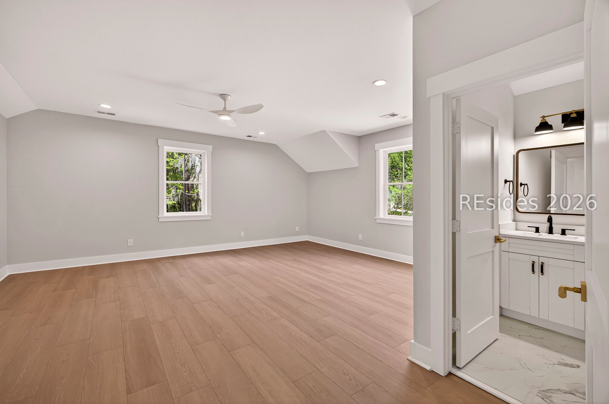 Hilton Head Island, South Carolina, 29926, United States, 5 Bedrooms Bedrooms, ,5 BathroomsBathrooms,Residential,Active,2039022