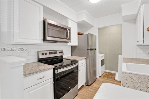 Condo For Sale - 115 Forest Cove #115<br/> Hilton Head Island, SC 29928