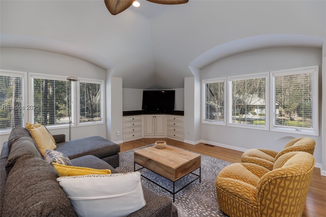 Hilton Head Island, South Carolina 29928, United States, 4 Bedrooms Bedrooms, ,5 BathroomsBathrooms,Residential,Active,79366