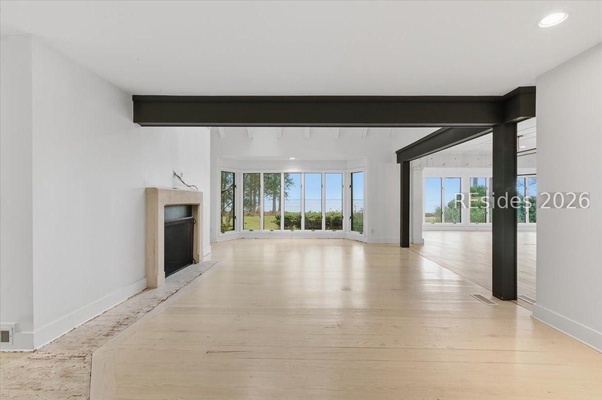 24 China Cockle Lane