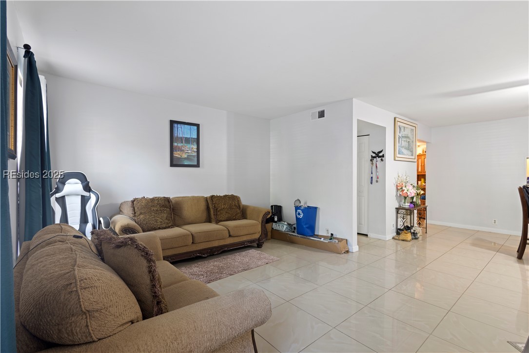 30 Mathews Drive #401, Hilton Head Island, Texas image 4