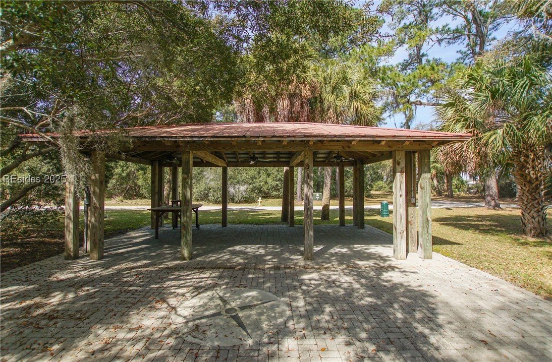 52 Old Smugglers Wharf Road, Saint Helena Island, South Carolina image 4