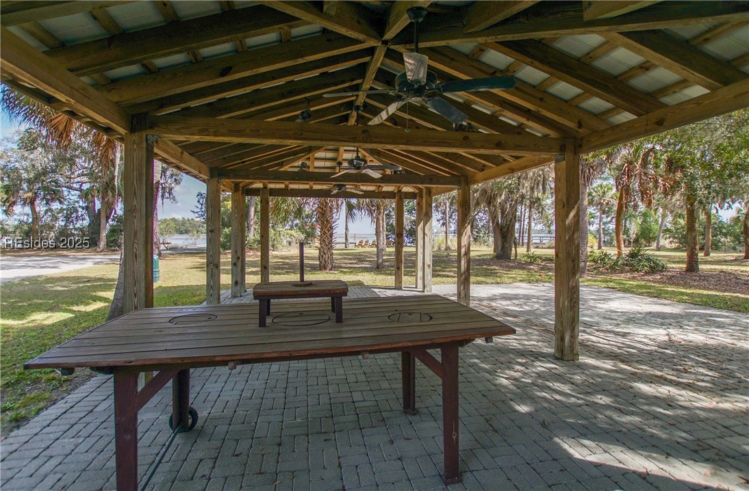 52 Old Smugglers Wharf Road, Saint Helena Island, South Carolina image 5