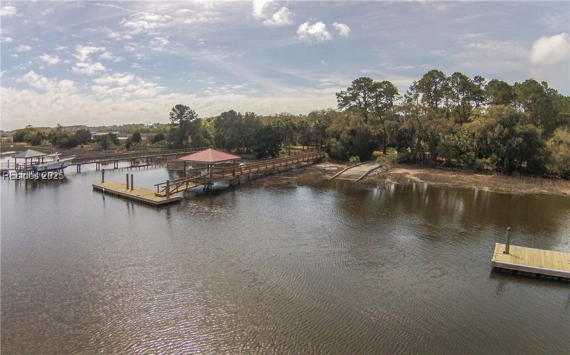 52 Old Smugglers Wharf Road, Saint Helena Island, South Carolina image 1