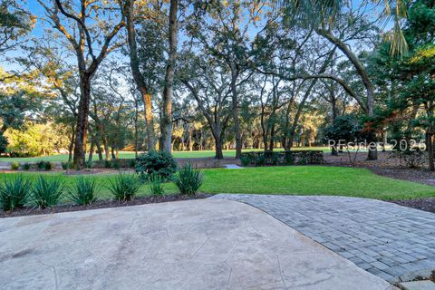 Homes For Sale - 11 Dahlgren Lane<br/> Hilton Head Island, SC 29928