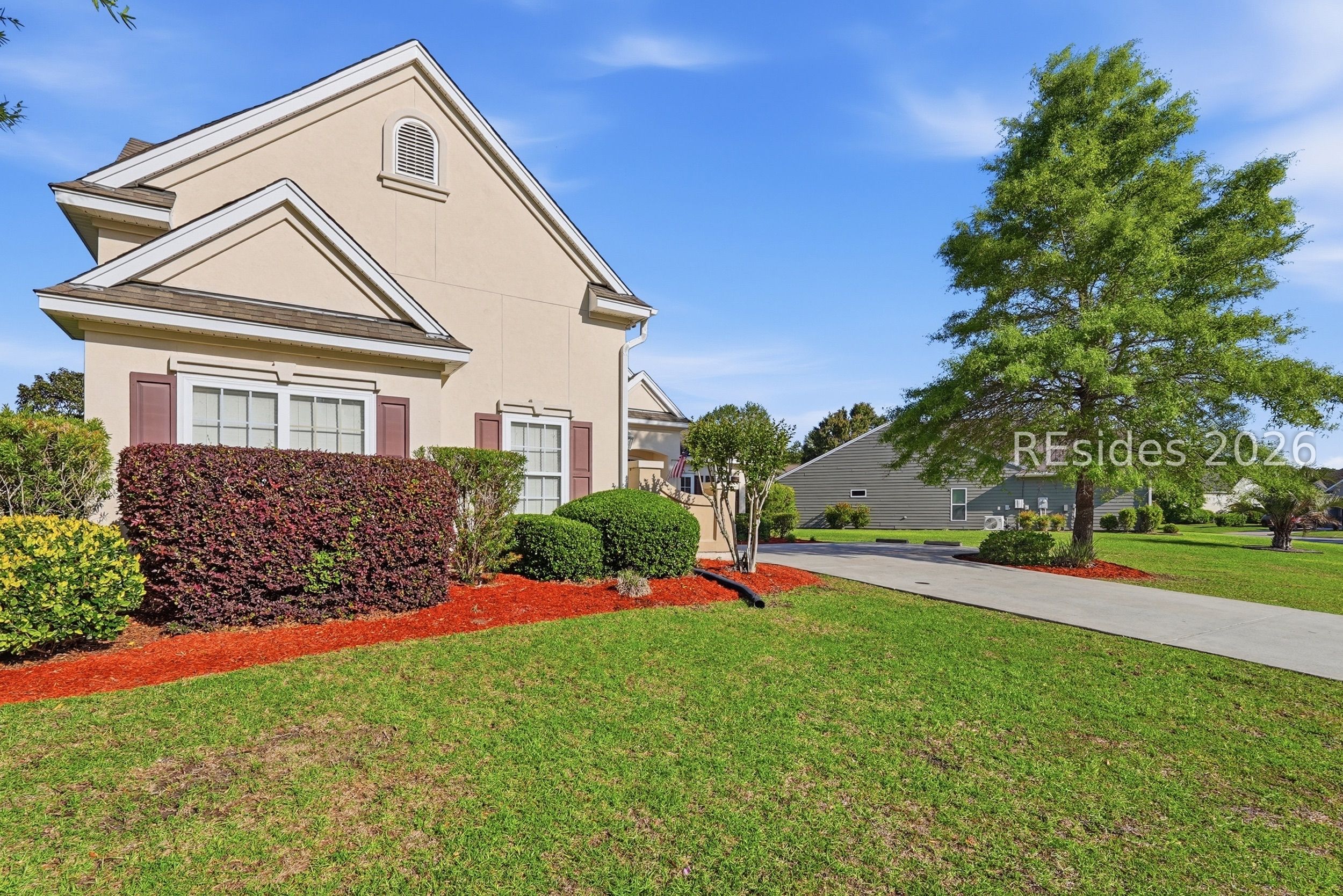 24 Bainbridge Way