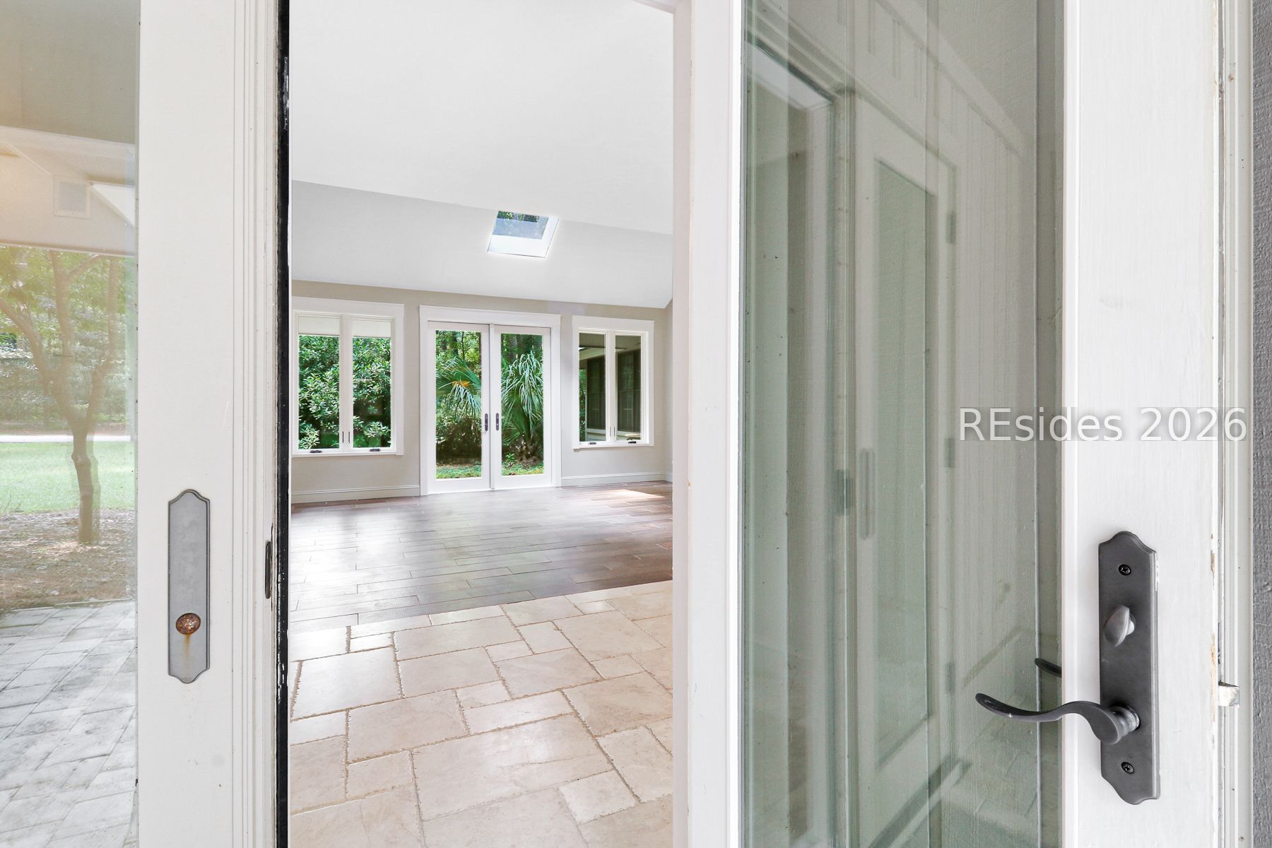 3 Deerfield Road