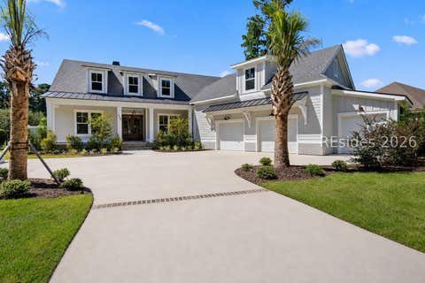 Homes For Sale - 304 Farnsleigh Avenue<br/> Beaufort County, Bluffton, SC 29910