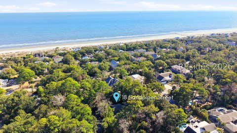 Homes For Sale - 18 Sandpiper Street<br/> Hilton Head Island, SC 29928