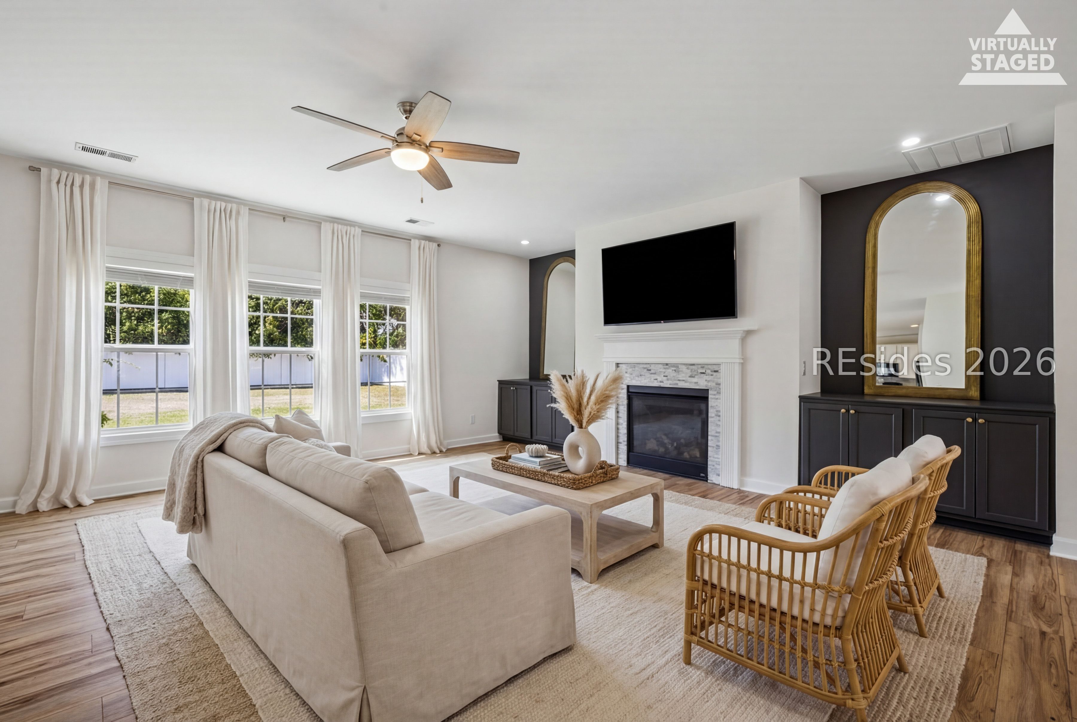 202 Grand Court S