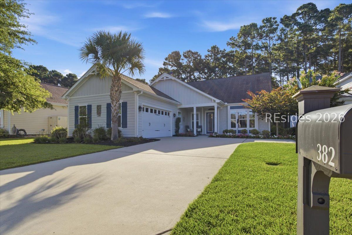 382 Lake Bluff Drive